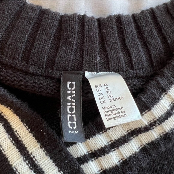 Cropped Sweater Vest - Picture 5 of 5